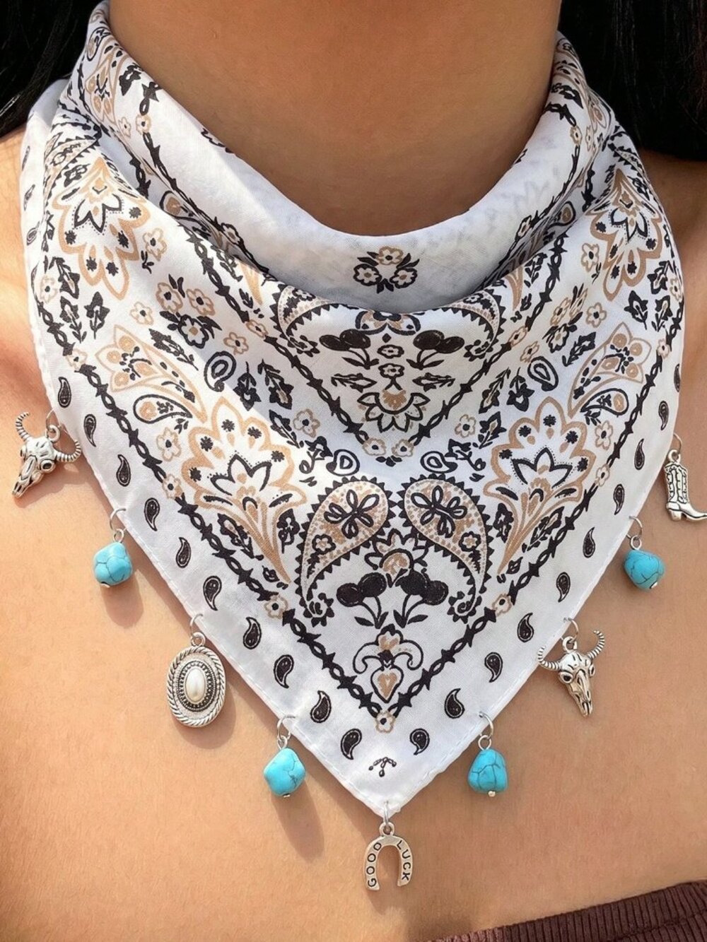 🤍 Western Paisley Cowgirl Charm Bandana 🐂 Turquoise Horseshoe Scarf